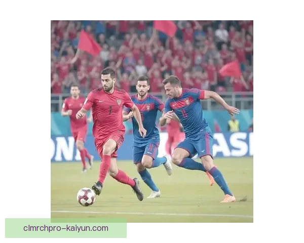 阿尔巴在世界杯中的关键表现备受关注,助力球队向前推进 阿尔巴在世界杯中的关键表现备受关注,助力球队向前推进